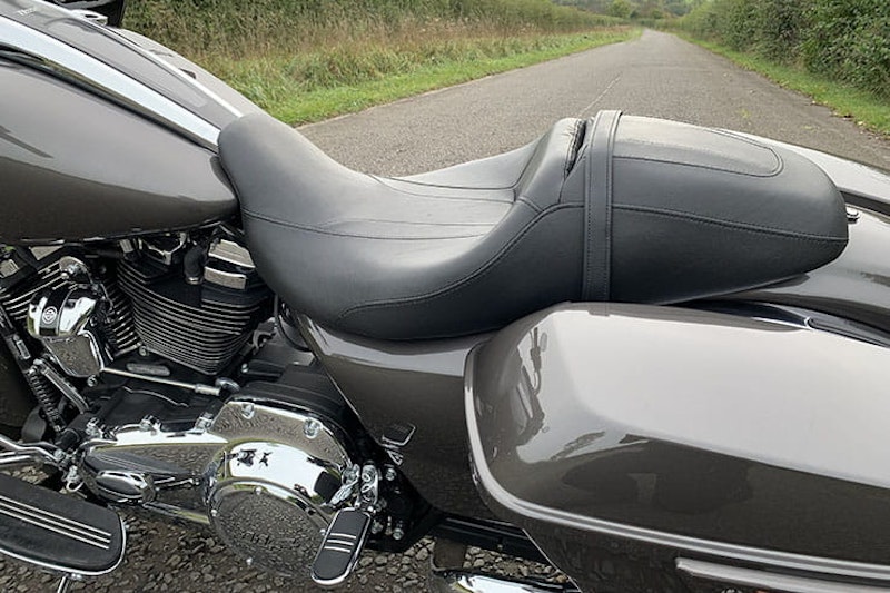2023 Harley Davidson Road Glide Special Review Details Price Spec_15