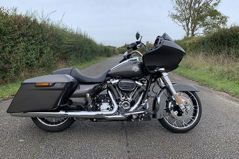 2023 Harley Davidson Road Glide Special Review Details Price Spec_18