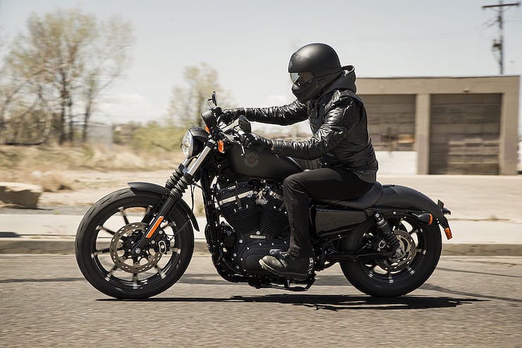 Harley davidson iron 800 clearance