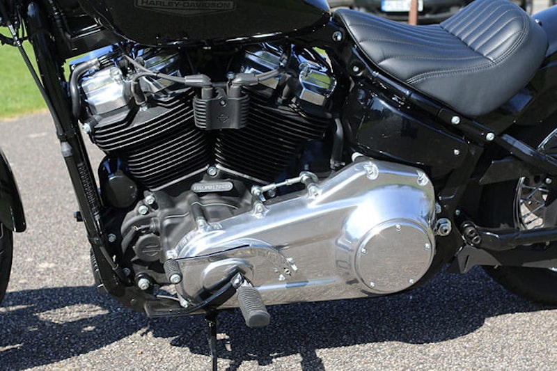 2021 Harley-Davidson Softail Standard Review Price Spec_012