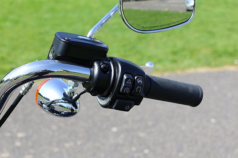 2021 Harley-Davidson Softail Standard Review Price Spec_021
