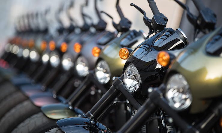 Harley Davidson Street Rod 750 First test and review