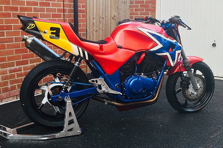 Best cheap track day bikes 2019 [ Top 10 ]