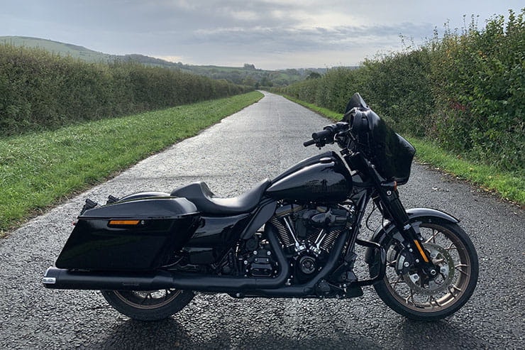 2022 Harley Davidson Street Glide ST Performance Review Price Spec_02