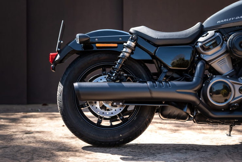 Harley-Davidson Nightster 975 Review Price Spec_12