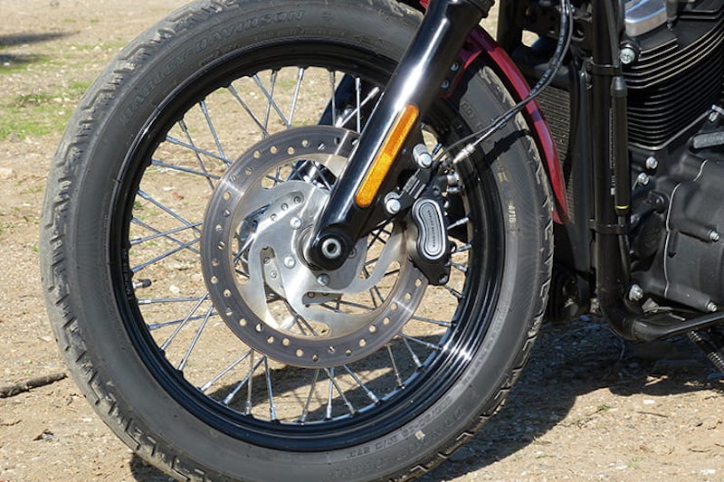With the current resurgence in stripped-to-the-basics bobbers, we put the Street Bob 107 to the test.