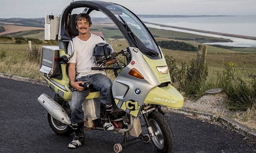 Autonomous BMW C1: The self-riding motorcycle is here | BikeSocial