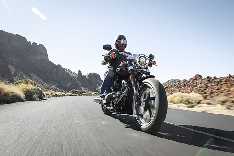 Riding_2018 Harley Davidson Sport Glide review