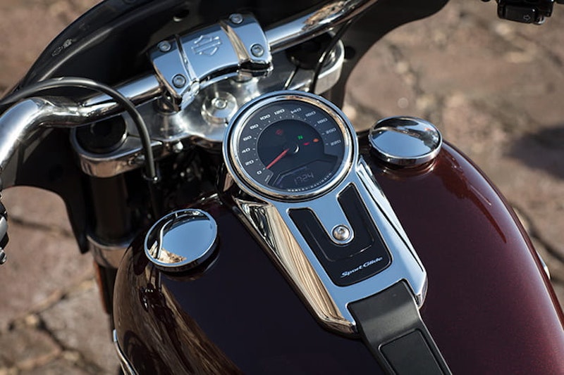Riding_2018 Harley Davidson Sport Glide review