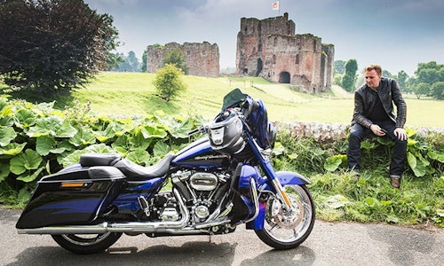 Harley-Davidson CVO Street Glide (2017) | Road test review
