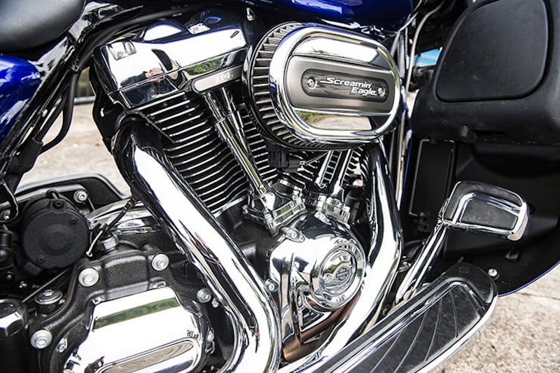 2017 Harley Davidson CVO Street Glide road test review