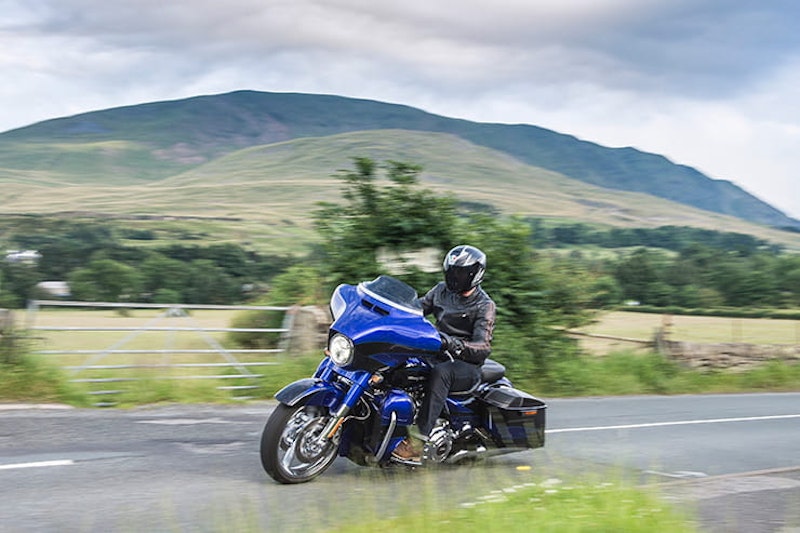 2017 Harley Davidson CVO Street Glide road test review