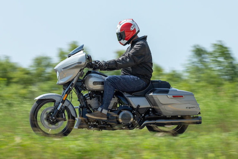 2023 Harley-Davidson CVO Street Glide Review Price Spec_10