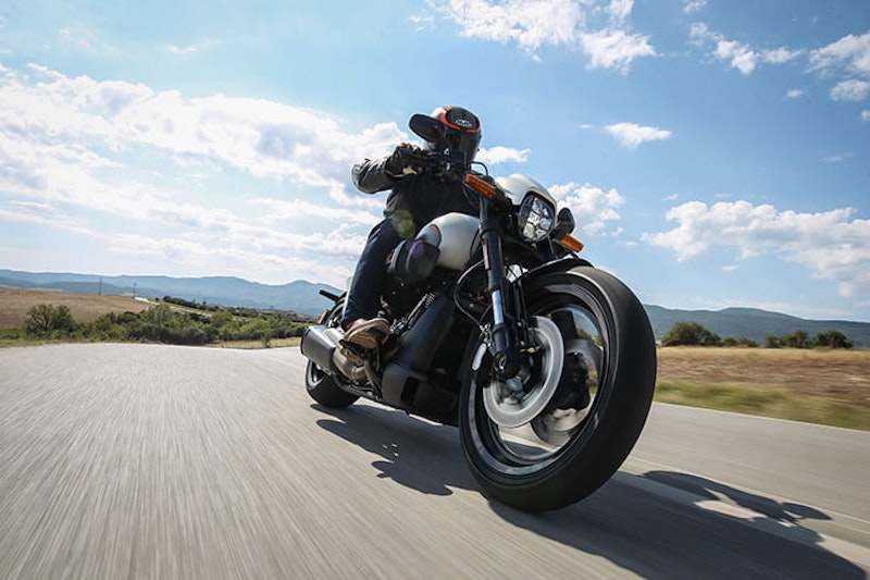 HARLEY-DAVIDSON FXDR SOFTAIL (2019) | Review