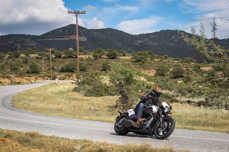 HARLEY-DAVIDSON FXDR SOFTAIL (2019) | Review