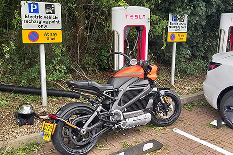 As electric motorcycles slowly creep into the mainstream, has Harley got it right first time around with the LiveWire? McGregor and Boorman think so.