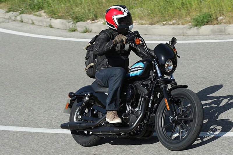 Harley-Davidson Iron 1200 Review