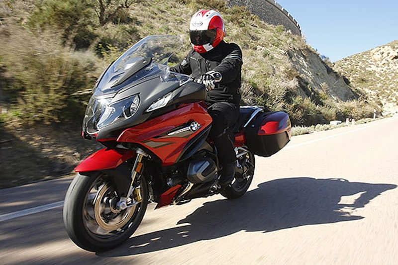 Here’s our pick of the current ‘10 bikes with the longest ranges’, with up to 400-miles from tank potentially achievable