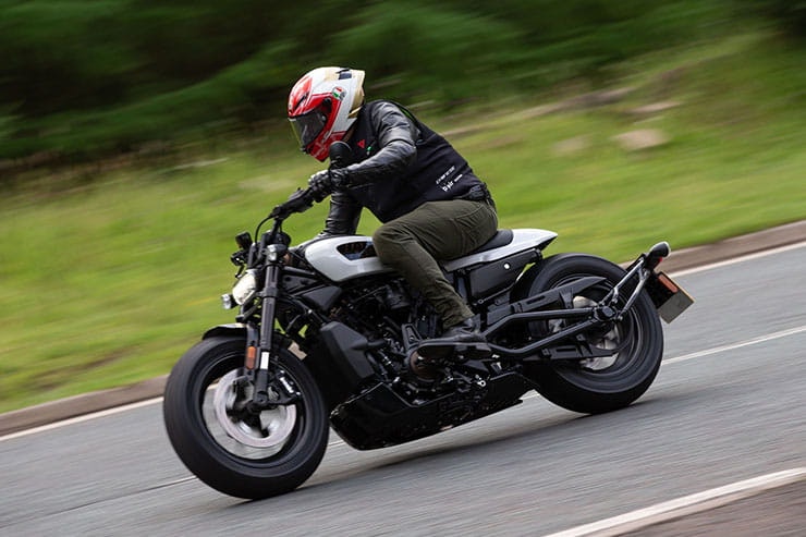 Harley Davidson Sportster S 2021 Review Price Spec_026