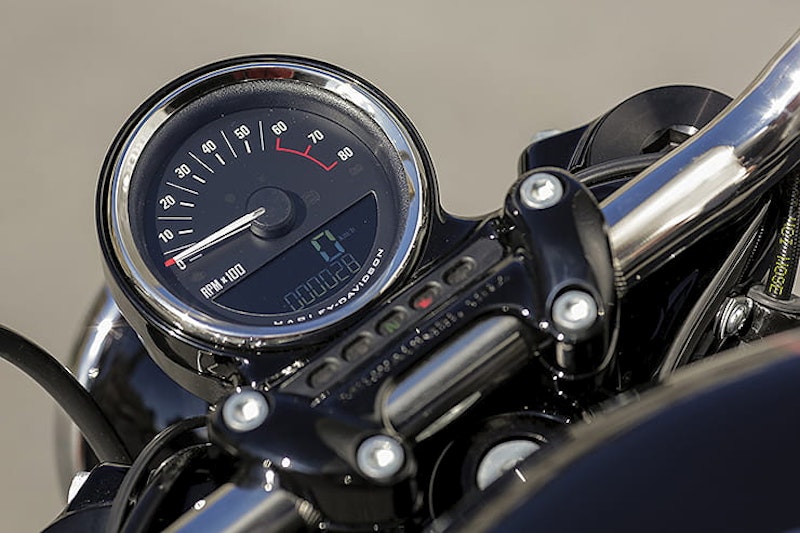 Harley-Davidson Roadster 2016 Review Used Price Spec_05