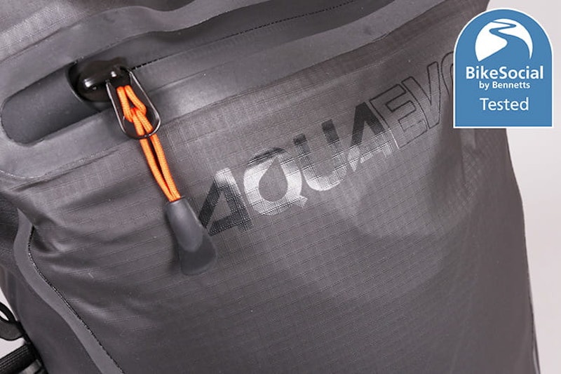 Oxford Aqua Evo motorcycle rucksack review OL686_03