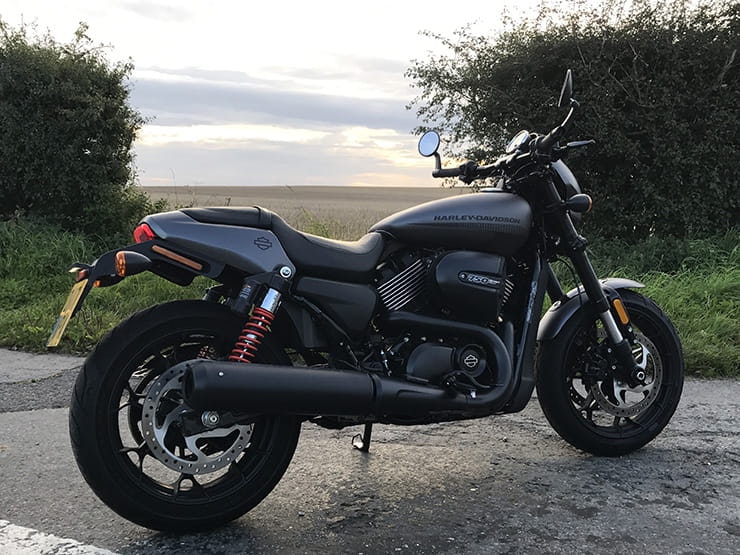 2017_Harley Davidson Street Rod