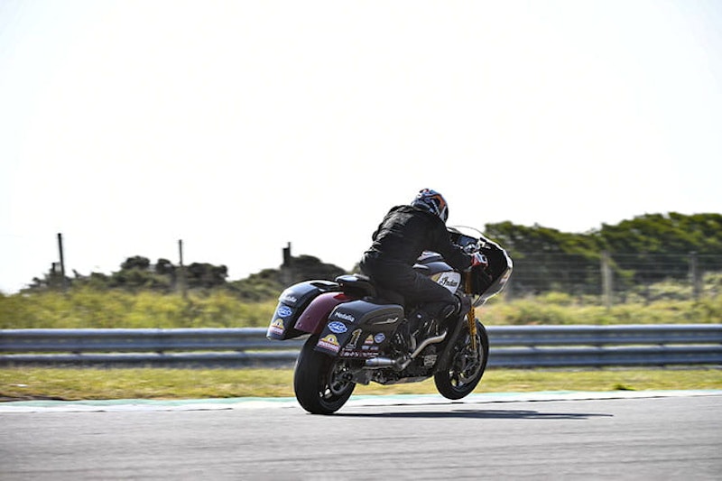 Indian Challenger RR King of the Baggers race bike test_109