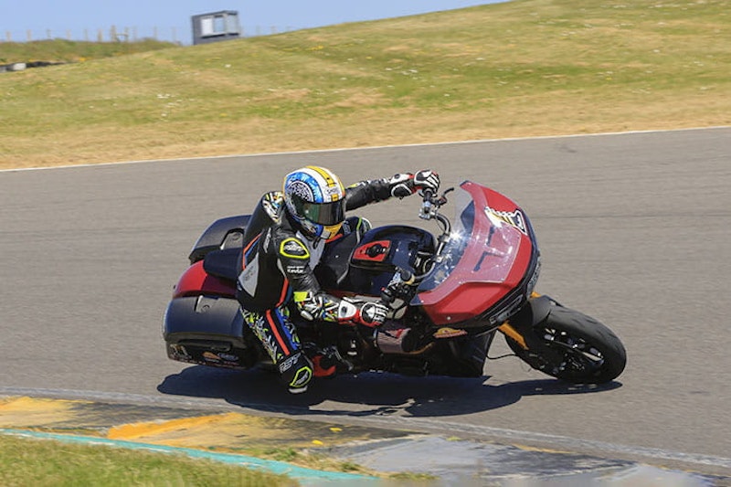 Indian Challenger RR King of the Baggers race bike test_45