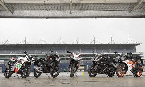 Teenage Dreams: Aprilia RS4 125 vs Honda CBR125R vs KTM RC 125 vs Rieju RS3 vs Yamaha YZF-R125