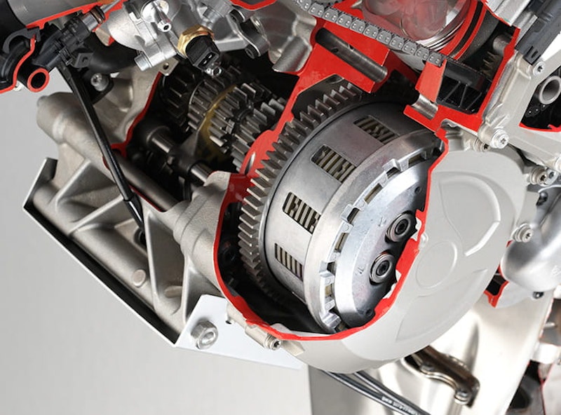 How does a clutch work