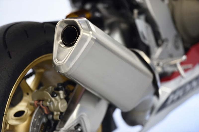 Honda CBR1000RR Fireblade end can