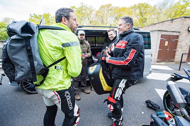 BikeSocial road testers chat after a ride out
