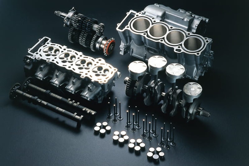 YZF R1 Engine