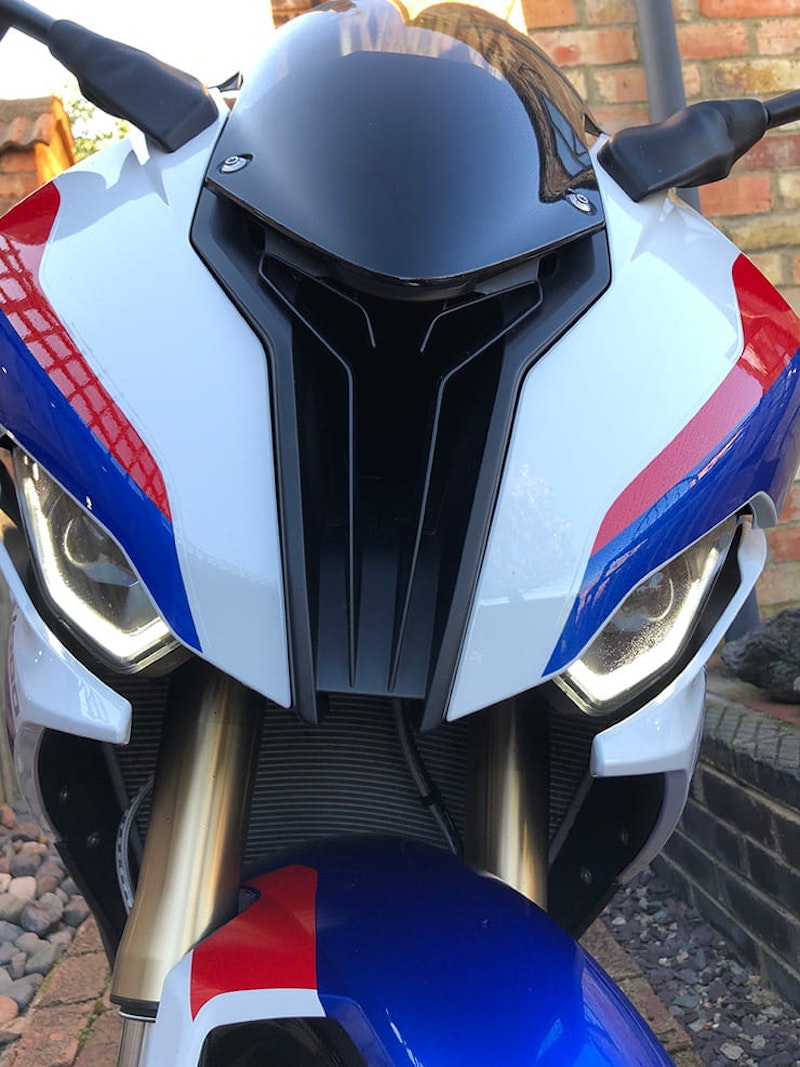 2019 BMW S1000RR, now with symmetrical eyes