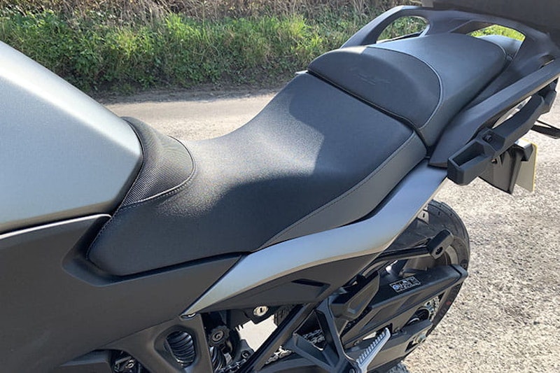 Honda NT1100 2022 long term review price spec_16