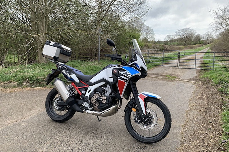 Honda NT1100 2022 long term review price spec_20