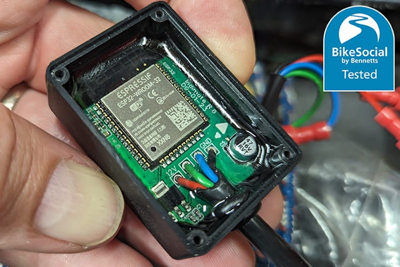 Indimate review motorcycle indicator reminder_15