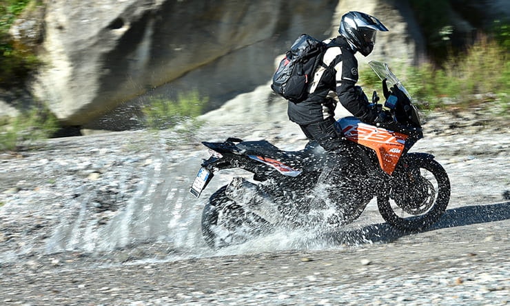 Tested: Metzeler Karoo Street adventure tyre review