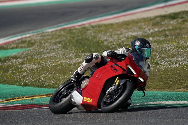 Pirelli Diablo Rosso IV Corsa Review_071a