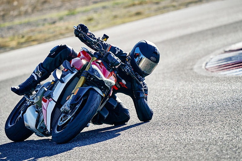 Pirelli Diablo Rosso IV Corsa Review_168a
