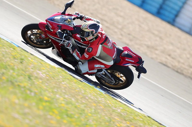 Tested: Bridgestone Hypersport Battlax S22 tyre review