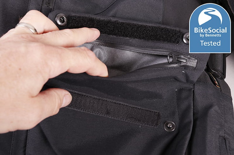 Richa Armada review motorcycle waterproof_09