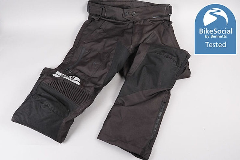 Spada Alberta review layered motorcycle kit_18