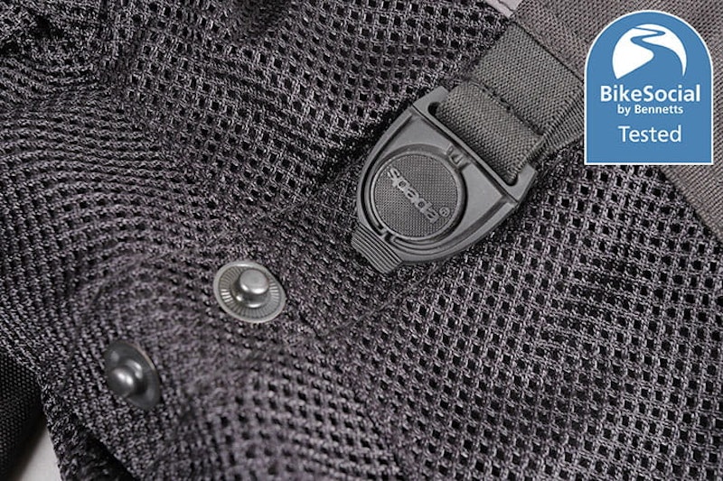 Spada Alberta review layered motorcycle kit_13
