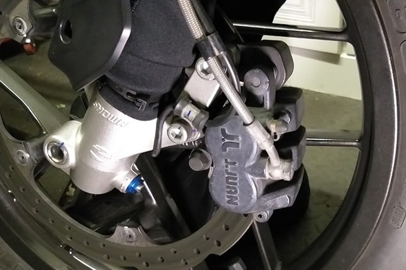 Just how practical is a Zero DSR for someone who commutes 100 miles a day? Full long-term owner review of this electric motorcycle… does it have the range?