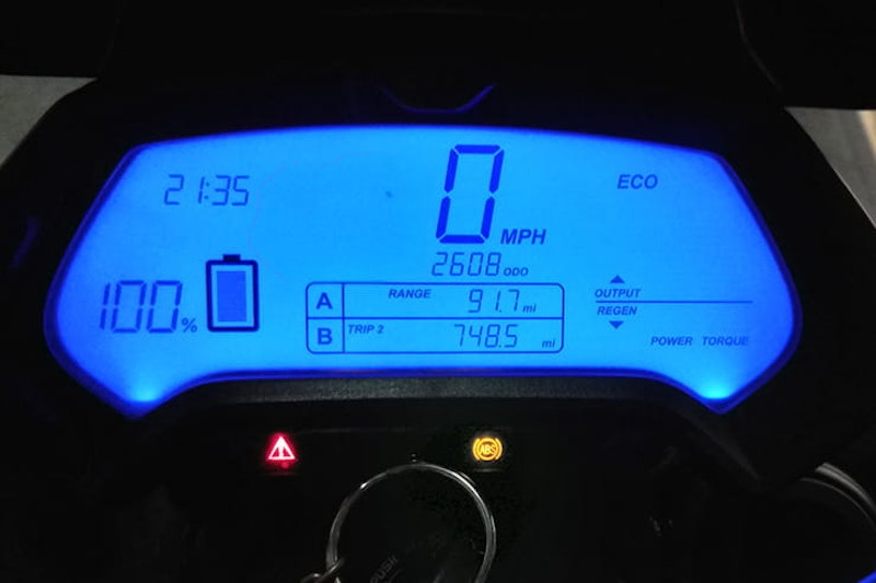 Just how practical is a Zero DSR for someone who commutes 100 miles a day? Full long-term owner review of this electric motorcycle… does it have the range?
