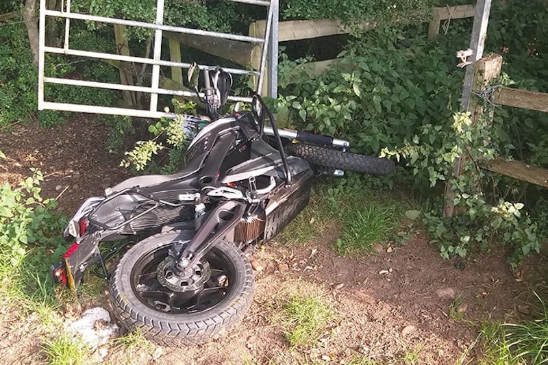 Just how practical is a Zero DSR for someone who commutes 100 miles a day? Full long-term owner review of this electric motorcycle… does it have the range?