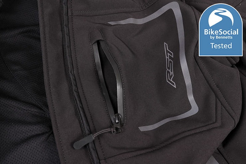 RST Frontline softshell motorcycle jacket review_03