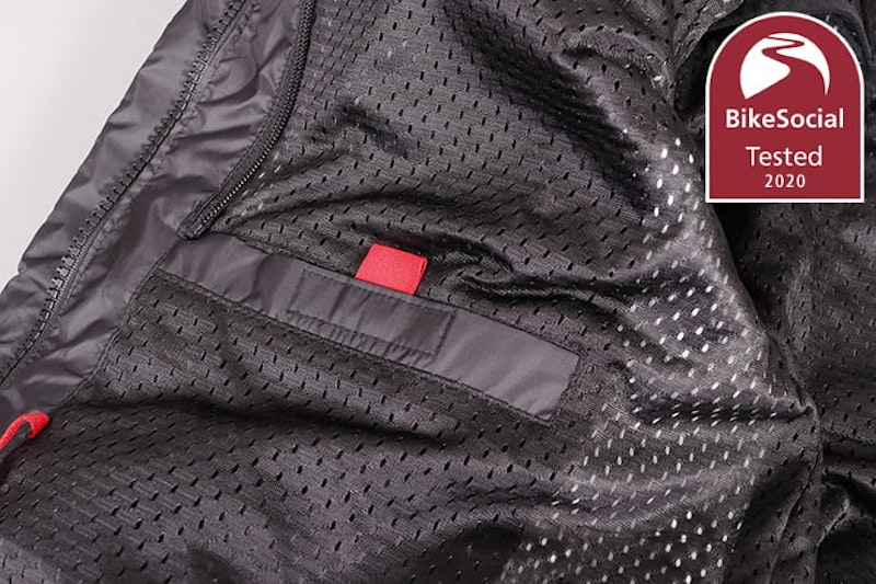 Oxford’s laminate all year-round CE riding suit has a high spec for less than £500. Does it measure up?
