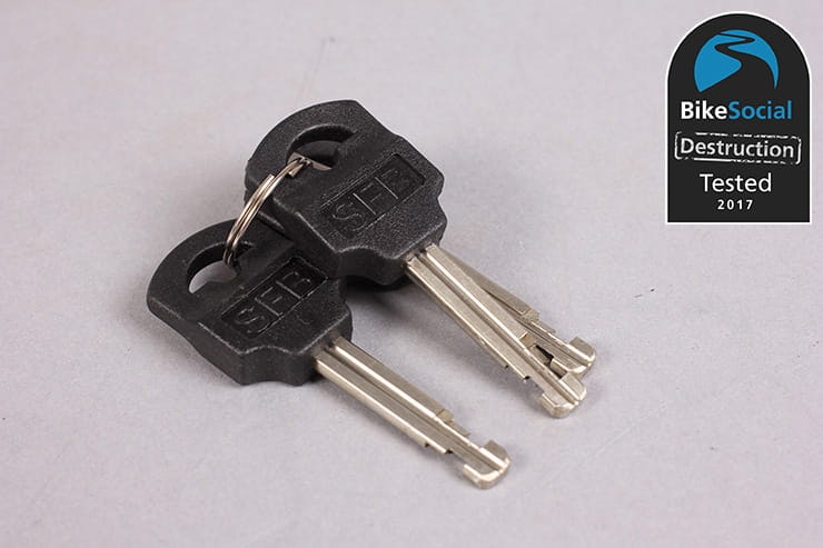 Tested Pragmasis Protector 16mm chain with RoundLock RL21 padlock BikeSocial review